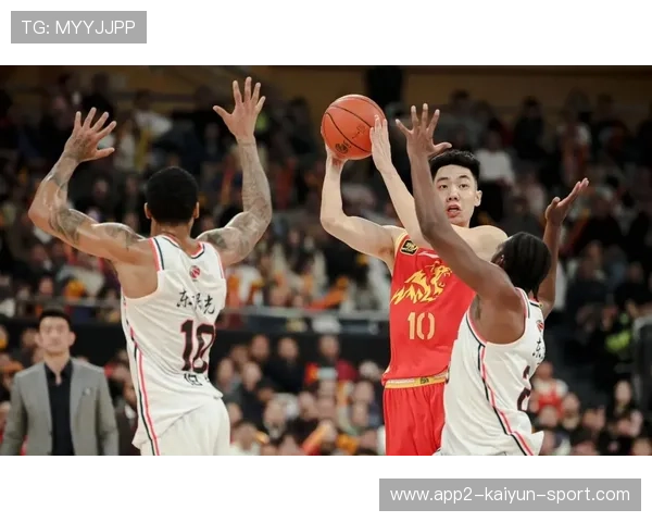 关键球员末节爆发完成逆转比赛走势